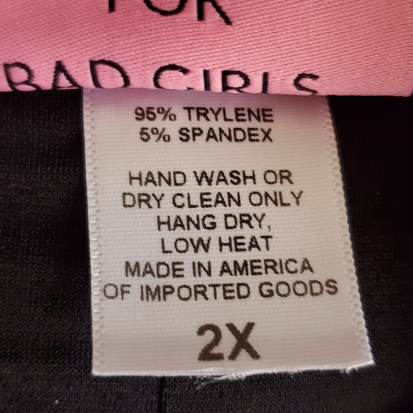 VIXEN by Micheline Pitt FLUTTER SKIRT IN BLACK ROSE PRINT - Sizes 2x OR 3x NWT - Picture 9 of 9